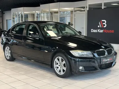 Gebraucht BMW 320 177 PS (130 kW) 2009 Schwarz Limousine
