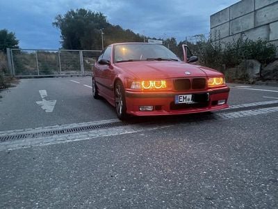 Rot Gebraucht 1998 BMW 323 M Sport Coupé | 7.490 € (Fairer Preis)