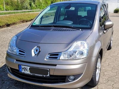Usado Renault Grand Modus Night&Day 88 HP (64 kW) 2012 Bege Monovolume