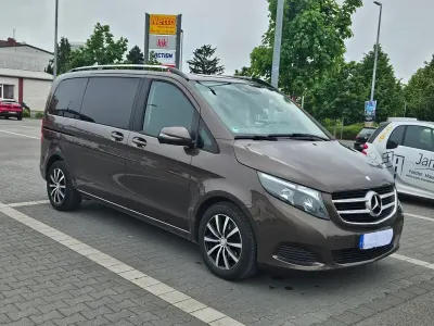 Gebraucht Mercedes V220 Edition 163 PS (119 kW) 2017 Schwarz Van / Kleinbus