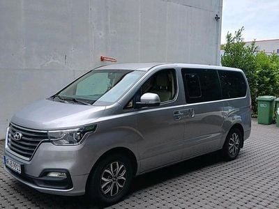 Hyundai H-1
