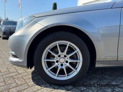 Gebraucht Mercedes C180 156 PS (114 kW) 2013 Silber Limousine
