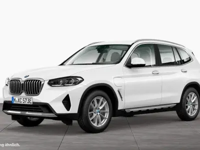 Gebraucht BMW X3 Sport Line 184 PS (135 kW) 2023 Weiß SUV