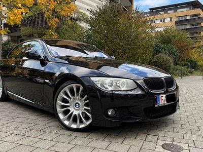 Gebraucht BMW 330 Cabriolet M Sport 245 PS (180 kW) 2011 Schwarz Cabrio