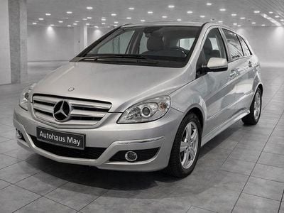 Usata Mercedes B200 140 CV (102 kW) 2010 Argento Monovolume
