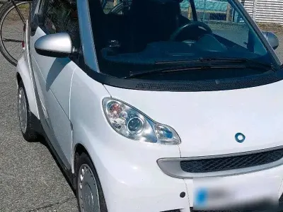 Gebraucht Smart ForTwo Coupé 61 PS (44 kW) 2012 Weiß Coupé