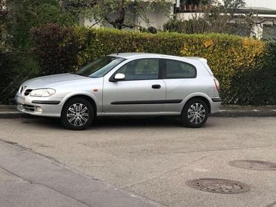 Usata Nissan Almera 114 CV (83 kW) 2002 Argento Berlina