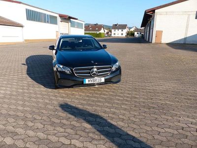 Schwarz Gebraucht 2019 Mercedes E300 Limousine | 28.950 € (Etwas zu teuer)