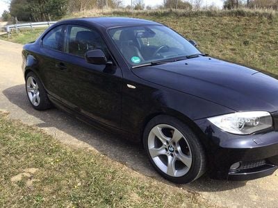 Second-hand BMW 118 Sport Line 143 CP (105 kW) 2013 Negru Hatchback