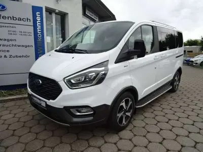 Gebraucht Ford Tourneo Active 131 PS (96 kW) 2022 Frostweiß Van / Kleinbus