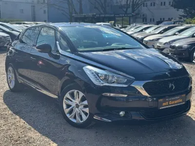 Begagnad DS Automobiles DS5 120 HK (88 kW) 2016 Blå Halvkombi
