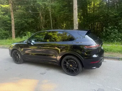 Gebraucht Porsche Cayenne Turbo 549 PS (403 kW) 2019 Schwarz SUV