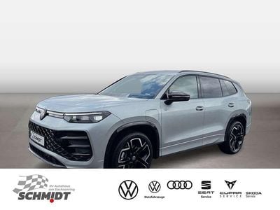 Neu VW Tayron R-line 177 PS (130 kW) 2026 Oyster silver metallic SUV