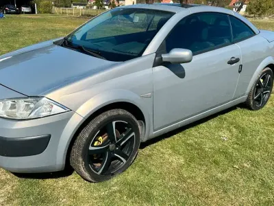 Gebraucht Renault Mégane Cabriolet Authentique 113 PS (83 kW) 2005 Silber Cabrio