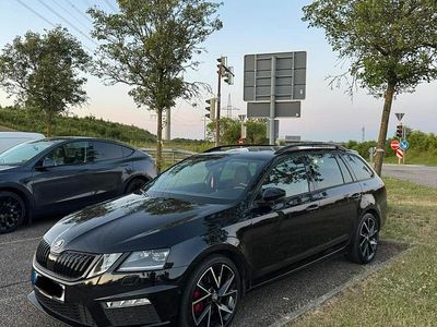 Gebraucht Skoda Octavia vRS 184 PS (135 kW) 2019 Schwarz Kombi