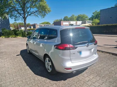 Gebraucht Opel Zafira 177 PS (130 kW) 2015 Silber Van / Kleinbus