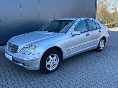 Gebraucht Mercedes C200 Classic 163 PS (119 kW) 2000 Silber Limousine