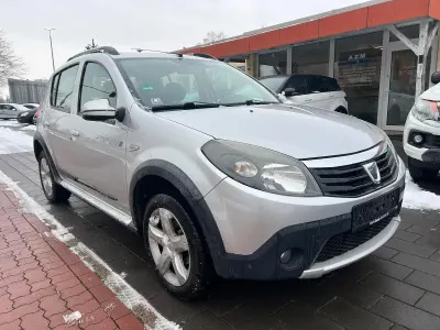 Second-hand Dacia Sandero Stepway 105 CP (77 kW) 2012 Gri Berlinǎ