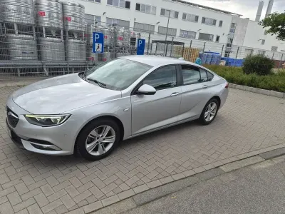 Gebraucht Opel Insignia 136 PS (100 kW) 2017 Silber Limousine