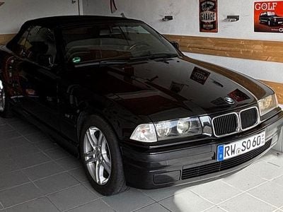 Usata BMW 320 Cabriolet Basis 150 CV (110 kW) 1995 Nero Cabrio
