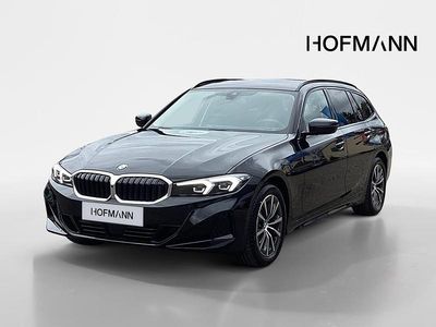 Saphirschwarz metallic Neu 2025 BMW 318 Shadowline Kombi | 45.470 € (Fairer Preis)
