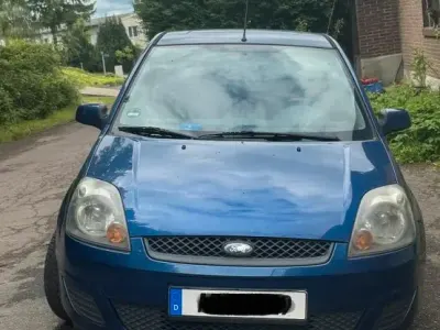 Gebraucht Ford Fiesta 69 PS (50 kW) 2008 Blau Kleinwagen