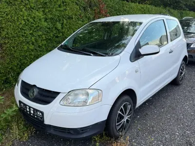 Gebraucht VW Fox 55 PS (40 kW) 2008 Weiß Kleinwagen