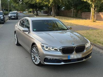 BMW 730