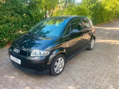 Gebraucht Audi A2 75 PS (55 kW) 2001 Schwarz Kleinwagen