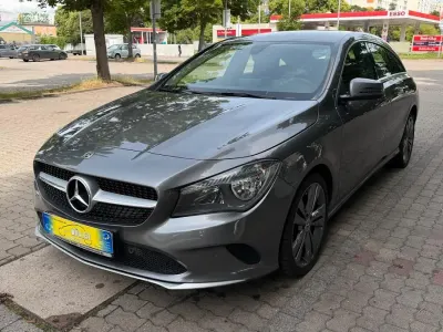 Gebraucht Mercedes CLA220 Shooting Brake 184 PS (135 kW) 2019 Grau Kombi