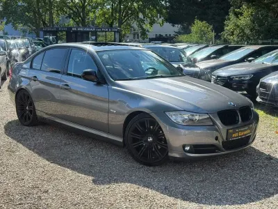 Gebraucht BMW 318 143 PS (105 kW) 2009 Schwarz Limousine