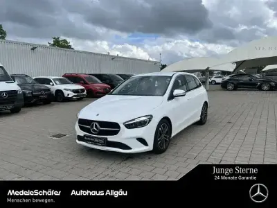 Gebraucht Mercedes B180 Progressive 136 PS (100 kW) 2025 Weiß Van / Kleinbus