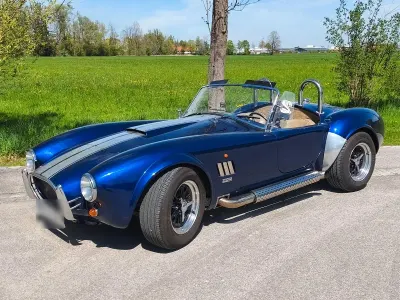 Begagnad Ford V8 S 225 HK (165 kW) 1980 Blå Cab