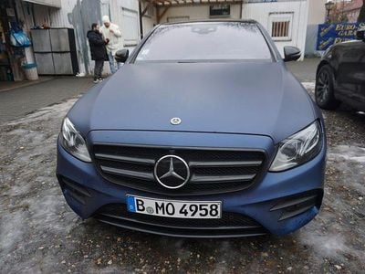 Grau Gebraucht 2018 Mercedes E200 AMG line Limousine | 27.990 € (Fairer Preis)