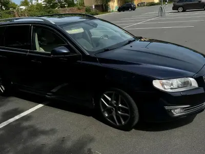 Gebraucht Volvo V70 181 PS (133 kW) 2016 Blau Kombi