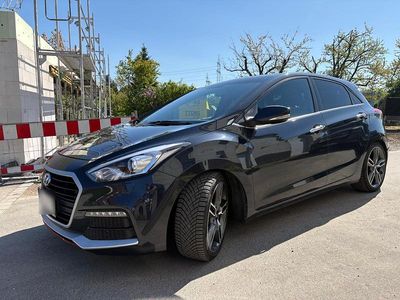 Gebraucht Hyundai i30 Turbo 186 PS (136 kW) 2016 Grau Limousine