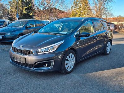 Gebraucht Kia Ceed Sportswagon 101 PS (74 kW) 2016 Grau Kombi