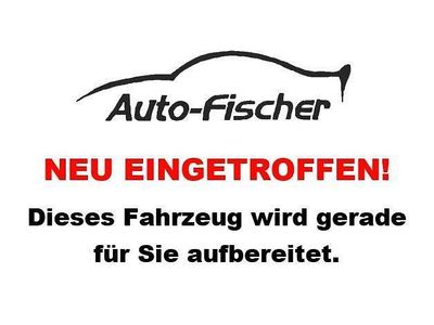 Gebraucht Ford 300 Trend 125 PS (91 kW) 2015 Weiß Van / Kleinbus