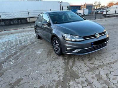 VW Golf VII