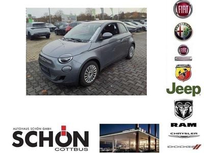 Gebraucht Fiat 500e Action 69 kW (95 PS) 2022 Grau Kleinwagen