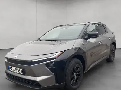 Gebraucht Toyota bZ4X Lounge 252 kW (343 PS) 2026 Silber SUV