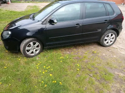 Gebraucht VW Polo 80 PS (58 kW) 2009 Schwarz Kleinwagen