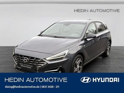 Gebraucht Hyundai i30 Intro Edition 160 PS (117 kW) 2021 Dark knight / mic Limousine