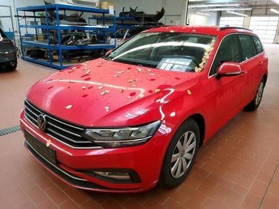 Tornadorot Gebraucht 2023 VW Passat Business Kombi | 15.790 € (Superpreis)