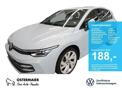 Gebraucht VW Golf VIII Style 150 PS (110 kW) 2025 Blau Limousine