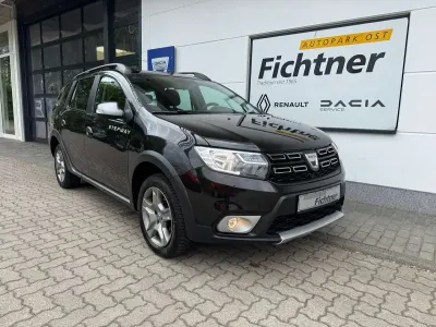Gebraucht Dacia Logan MCV 90 PS (66 kW) 2018 Blackpearl schwarz Kombi