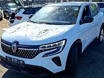 Używany Renault Austral Equilibre 140 KM (102 kW) 2023 Biały SUV