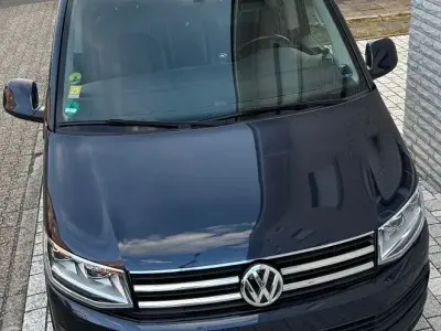 Gebraucht VW Multivan Comfortline 204 PS (150 kW) 2018 Blau Van / Kleinbus