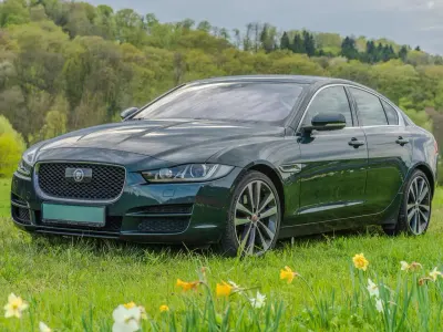 Brugt Jaguar XE Prestige 200 HK (147 kW) 2015 Grøn Sedan