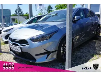 Nuova Kia Ceed Style 140 CV (102 kW) 2025 Argento Utilitaria